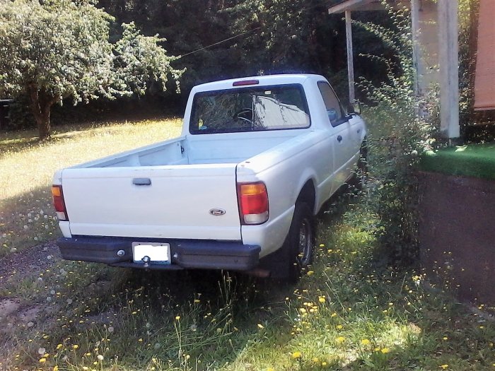 MyTruck_FrontYard01.jpg